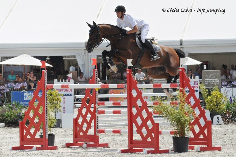  Corbinian au CSI4* de Mons (C) copyright cécile cabew - info jumping