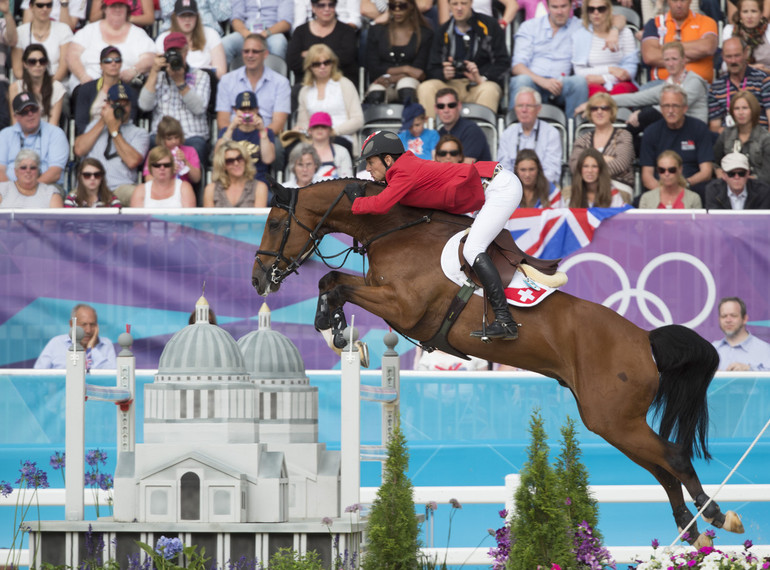 Victoire de Steve Guerdat aux JO de Londres 2012 avec Nino des Buissonnets