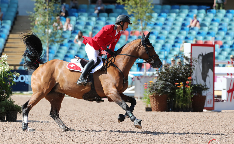 Steve & Bianca - Chasse (Jour 1) - Copyright (C) Sportfot.com