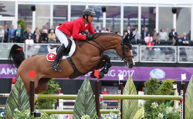 Steve & Bianca durant la première manche de l'épreuve par équipes - Copyright (C) Sportfot.com