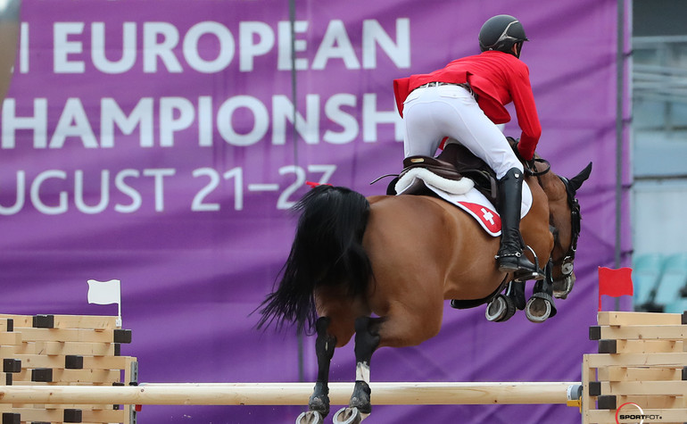 Steve & Bianca durant la première manche de l'épreuve par équipes - Copyright (C) Sportfot.com