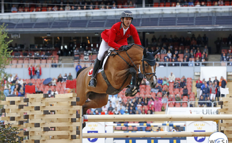 Steve & Bianca durant la première manche de l'épreuve par équipes - Copyright (C) WorldOfShowJumping.com