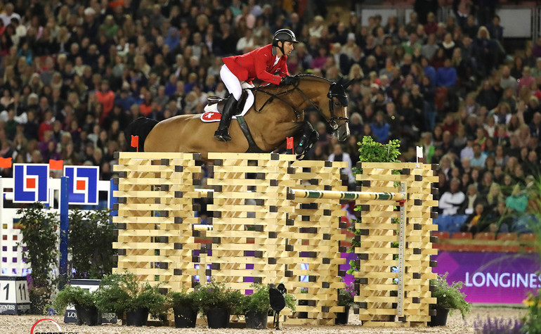 Steve Guerdat & Bianca (Round 2 - Team Competition) - Copyright (C) Sportfot.com