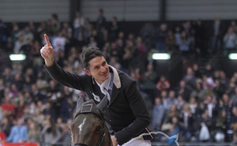 Le 53e CHI de Genève a fini en apothéose avec la victoire dans le Grand Prix Rolex de Steve et de son complice olympique Nino des Buissonnets. Le Jurassien inscrit donc son nom à la première du Grand Chelem sur sol helvétique et déclenche ainsi son cycle de victoires. Nul doute qu’on le retrouvera à Aix-la-Chapelle et à Calgary pour tenter le triplé : le couple en a l’envergure.