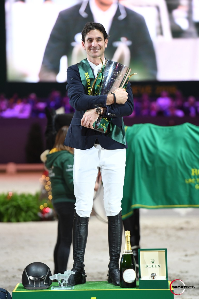 Steve garde la tête du classement mondial de saut d’obstacles (C) Sportfot