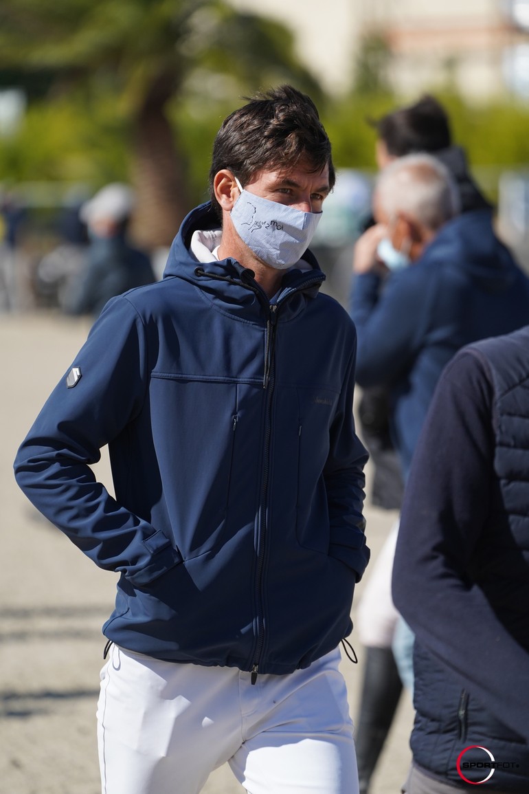 Port de masque obligatoire au CSI5* Grimaud-St-Tropez (C) Sportfot