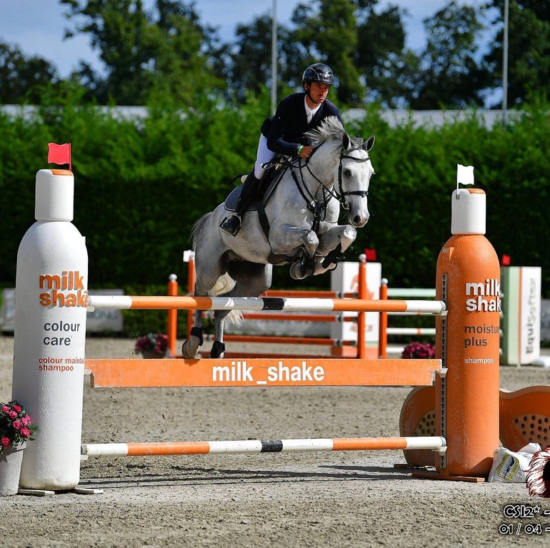 Au CSI2* de Gorla Minore, Steve a gagné la finale des 7 ans avec Claritender (double sans faute) (C) CSI Gorle Minore