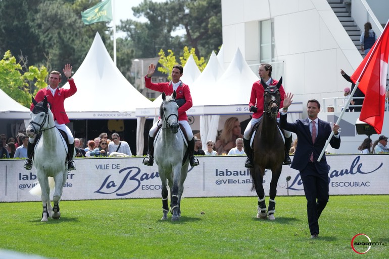 Das Schweizer-Team 4. Platz im Nationencup (C) Sportfot