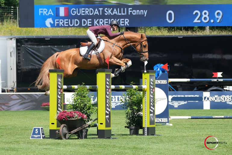 superbes parcours de Fanny dans les jeunes chevaux  (C) sportfot