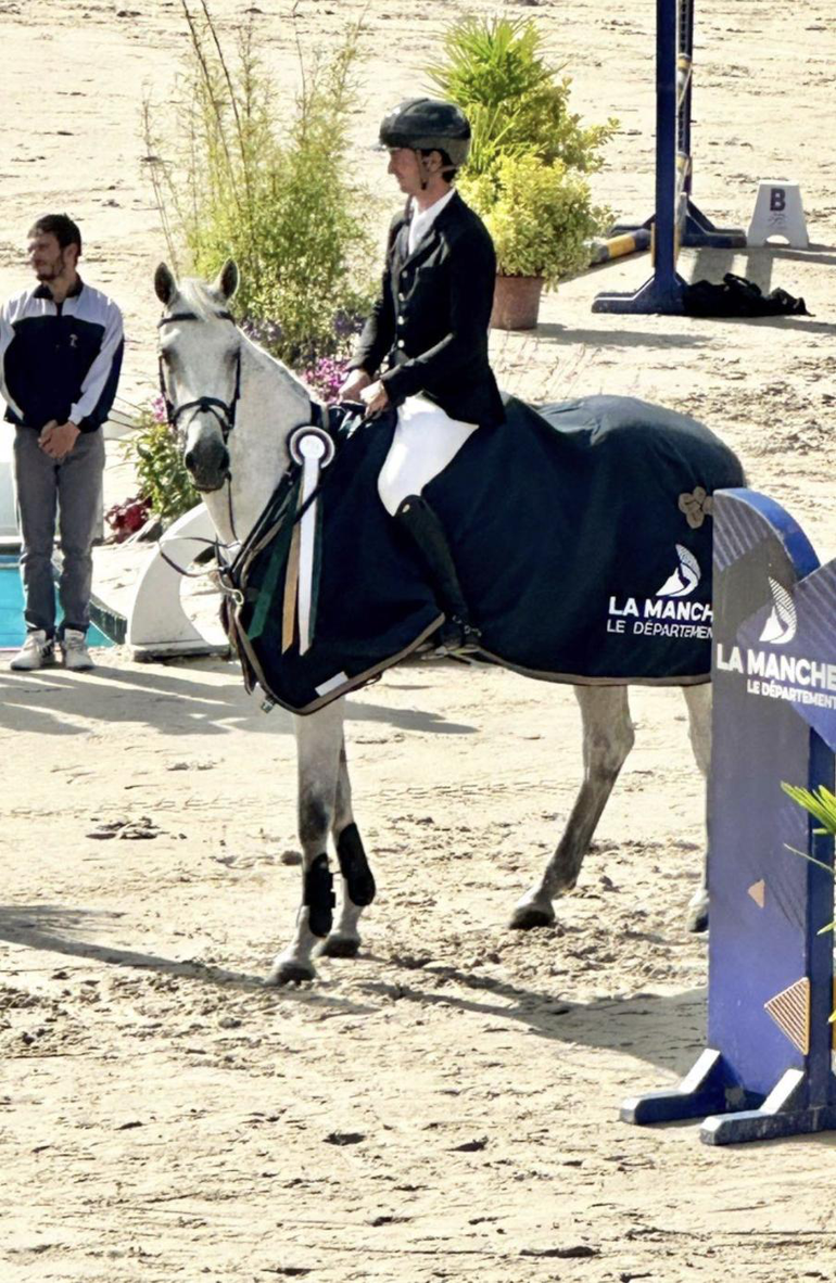 CSI Saint-Lô, Steve s'est imposé dans le Grand-Prix 3* avec Is-Minka (C) Clémence Angot