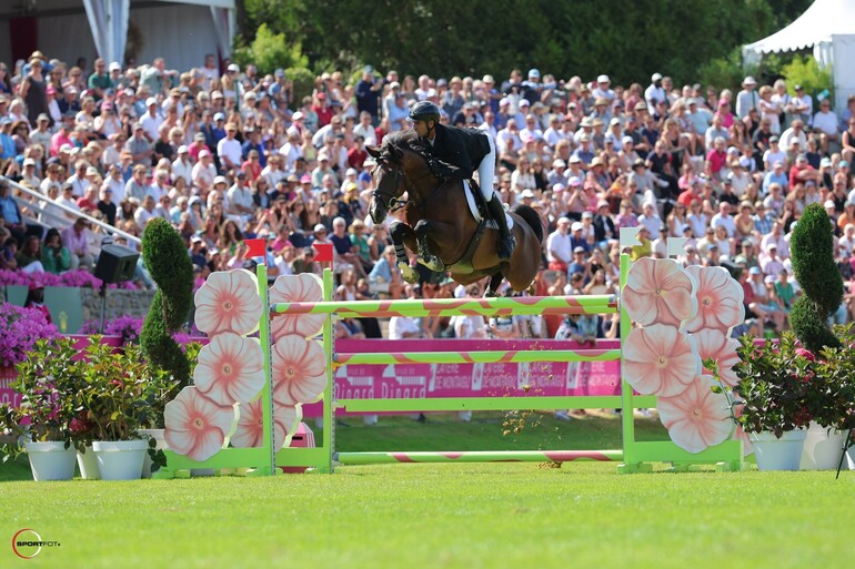 Hadg de Blinière : impériale de régularité, termine deux fois à la 4e place dans les exigeantes épreuves à 150/155 cm (C) Sportfot