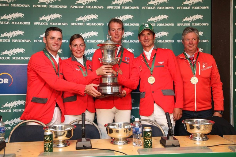 L'équipe de Suisse à Calgary (C) Spruce Meadows